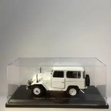 아셰트 토요타 랜드크루저 (1982)