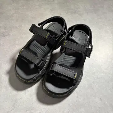 Dr.Martens 닥터마틴 FORSTER 샌들 블랙