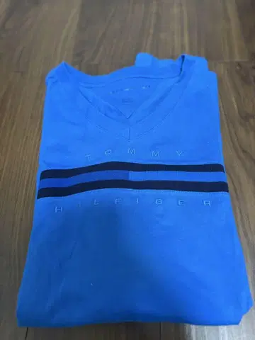 Tommy Hilfiger 파랑 V넥 티셔츠