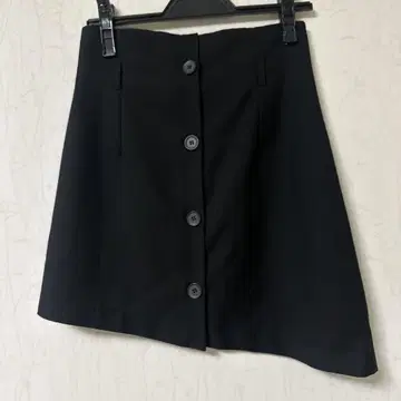 B ABLE TWO 다이애그널 하이웨스트 스커트 블랙 S 사이즈