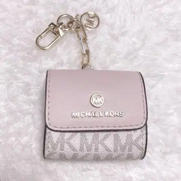 마이클코어스 핑크 파우치 키링 포함 AirPods 케이스
