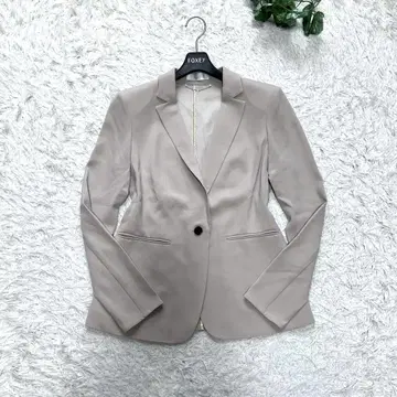 완판템 새상품급 24년 베이지 LUIZA 루이자 테일러드 자켓 L