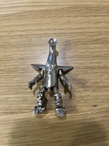 태양의 탑 로봇형 피규어