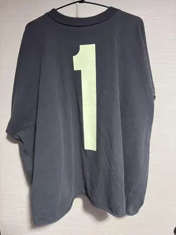 YEEZY Gosha one Box T 사이즈 2