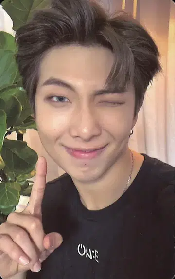 BTS 블루레이 RM MAP OF THE SOUL ON:E 빨간색
