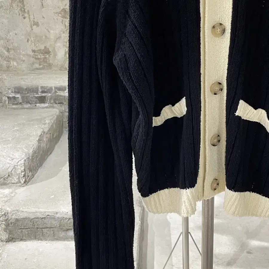 SATUR | 세터 Satur Black Faro Pocket Boucle Cardigan on