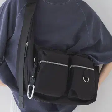 JEANASIS 지나시스 나일론 더블 포켓 바디 백 블랙