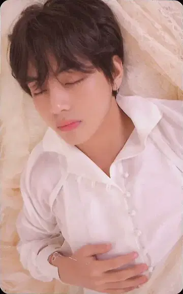 BTS V LOVE YOURSELF:  'Tear' U