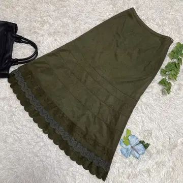 컨디션 최상 잉게보그 롱 플레어 스커트 그린 스웨이드 인조 가죽 S