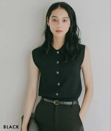 베이스먼트 온라인 카라 부착 슬리브리스 니트 블랙