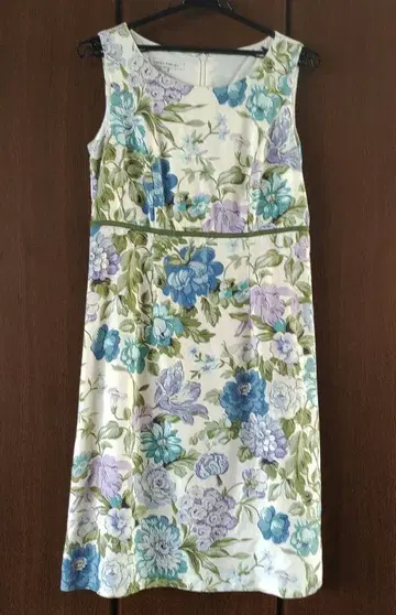 LAURA ASHLEY 로라 애슐리 꽃무늬 원피스 사이즈 9