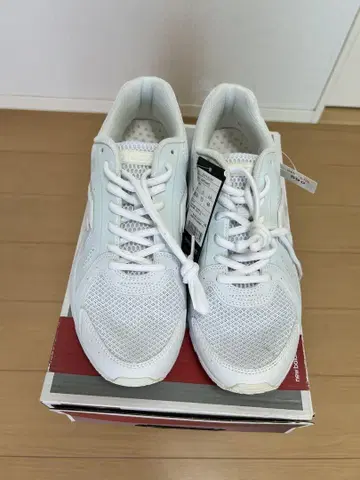 새상품 Lotto 러닝화 스니커즈 28cm