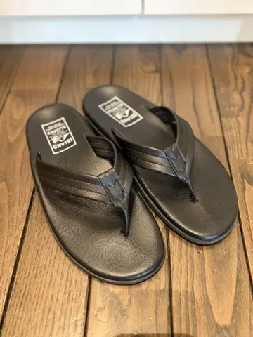 ISLAND SLIPPER 블랙 가죽 샌들 8인치 26cm