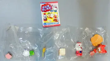 리멘트 헬로키티 요리를 좋아해요! 5. 쌓아 올린 샌드위치