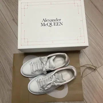 AlexanderMcQueen 스니커즈