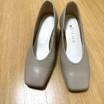DIANA 그레이지 스퀘어토 펌프스 21.5cm
