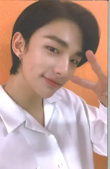 StrayKids Hyunjin GO 생 오렌지