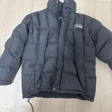 FIRST DOWN 블랙 다운 자켓 M 사이즈