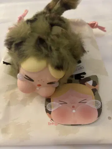 CRYBABY 야생적이지만 귀여운 카모 귀여움