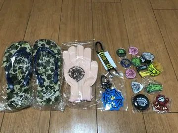 선착순! 만위즈의 비치 샌들과 컬러풀한 잡화 세트