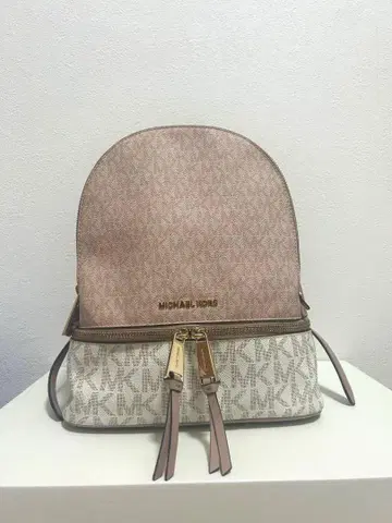 MICHEAL KORS 백팩