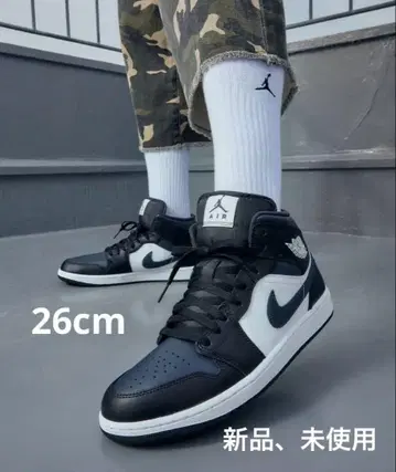 Air Jordan 1 Mid 블랙/화이트 새상품