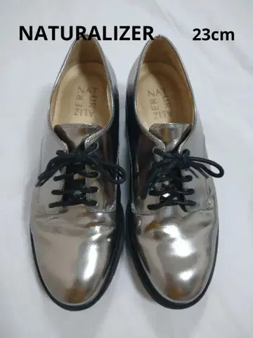 NATURALIZER 내추럴라이저 에나멜 신발
