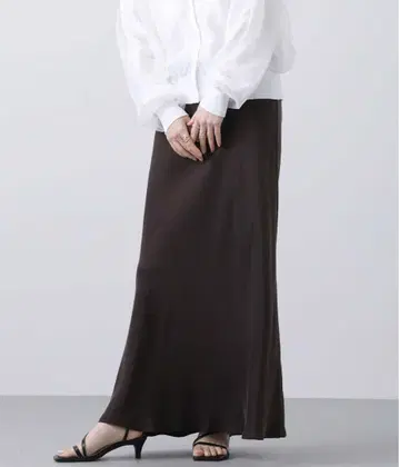 Gready Brilliant CuR 바이어스 플레어 스커트