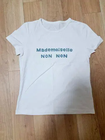 Mademoiselle NON NON 프린트 티셔츠 M 사이즈