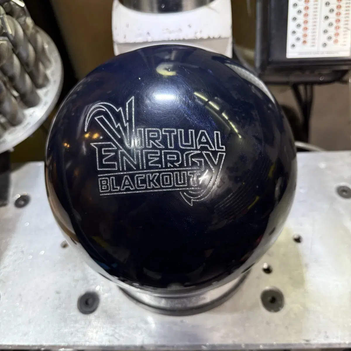 r*n様 未ドリル品Virtual Energyブラックアウト15 lb ボウリ Drilling Fee Event] Storm - Virtual Energy Blackout 15 lbs