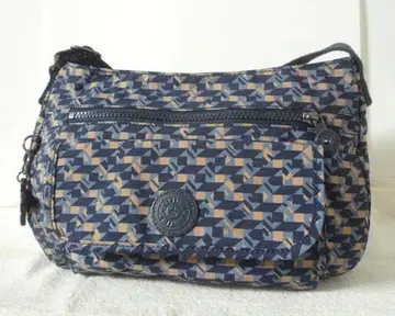새상품급 키플링 KIPLING 멀티 컬러 올 패턴 사선 숄더백