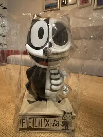 FELIX The CAT X-RAY VINTAGE ver. 피규어
