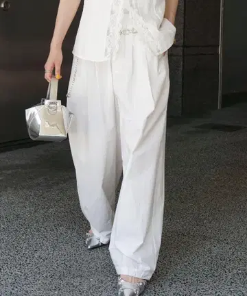 Chuclla 다크 그레이 chuclla 턱 개더 벌룬 와이드 팬츠