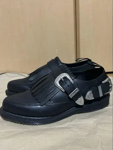 Dr. Martens 닥터마틴 DELYLAH UK3 로퍼
