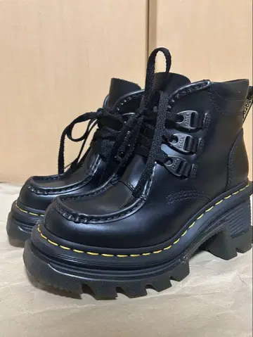 Dr. Martens Corran 3i Boot 닥터마틴 부츠