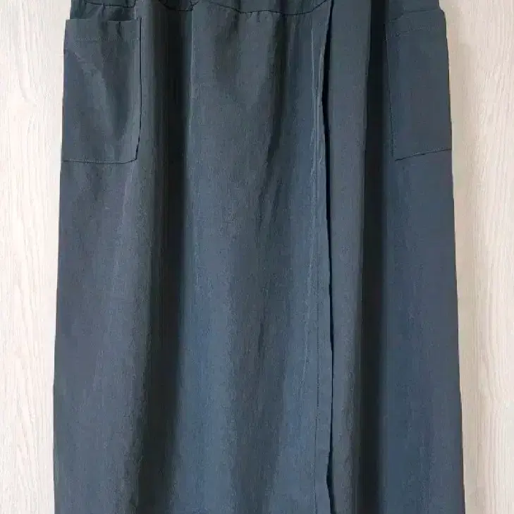 PALE JADE | 페일제이드 Pale Jayde athletic skirt pants White