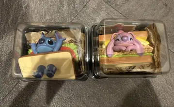 스티치 샌드위치 피규어