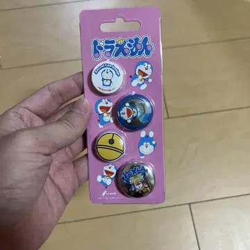 도라에몽 캔뱃지 4개 세트
