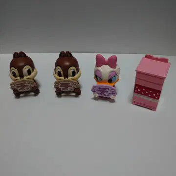 칩과 데이지 덕 피규어 세트