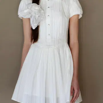 ■The tis■ LISIANTHIUS PINTUCK PLEATS DRESS Project 13 Video 2 Mint and White Delight (the Anna Scott