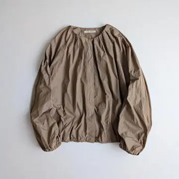 ADIEU TRISTESSE 폴리에스테르 개더 블루종 아두이트리스테스
