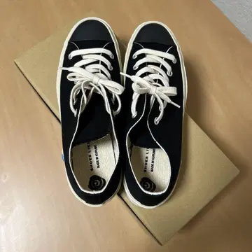 도자기 같은 신발 23cm