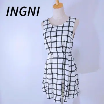 미사용 새상품 INGNI/잉그 체크 무늬 슬리브리스 미니 원피스
