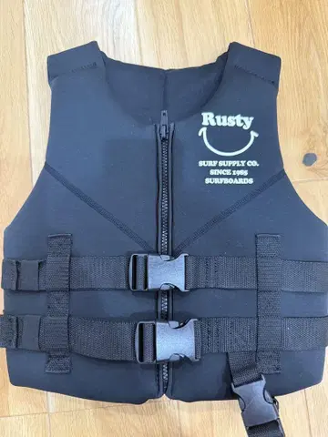 Rusty 구명 조끼 S 사이즈