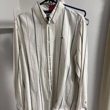 TOMMY JEANS 화이트 스트라이프 셔츠