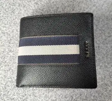 BALLY 발리 블랙 네이비 가죽 접이식 지갑