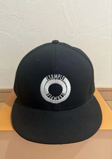 EXAMPLE 캡  EXAMPLE 블랙