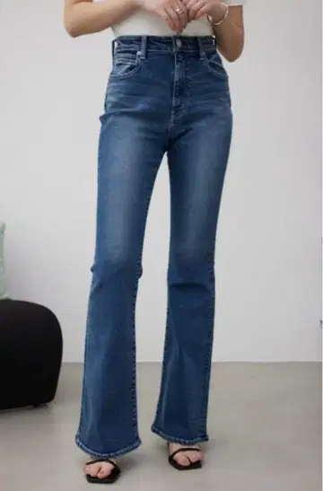 AZUL DENIM 플레어 데님 블루