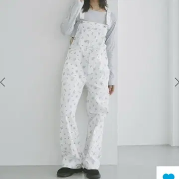 유바이 스픽 앤 스팬 꽃무늬 올인원 살로펫