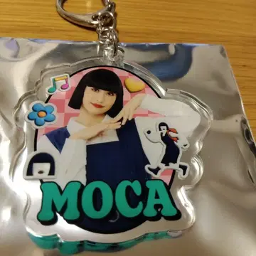 아방가르드 MOCA 아크릴 키링